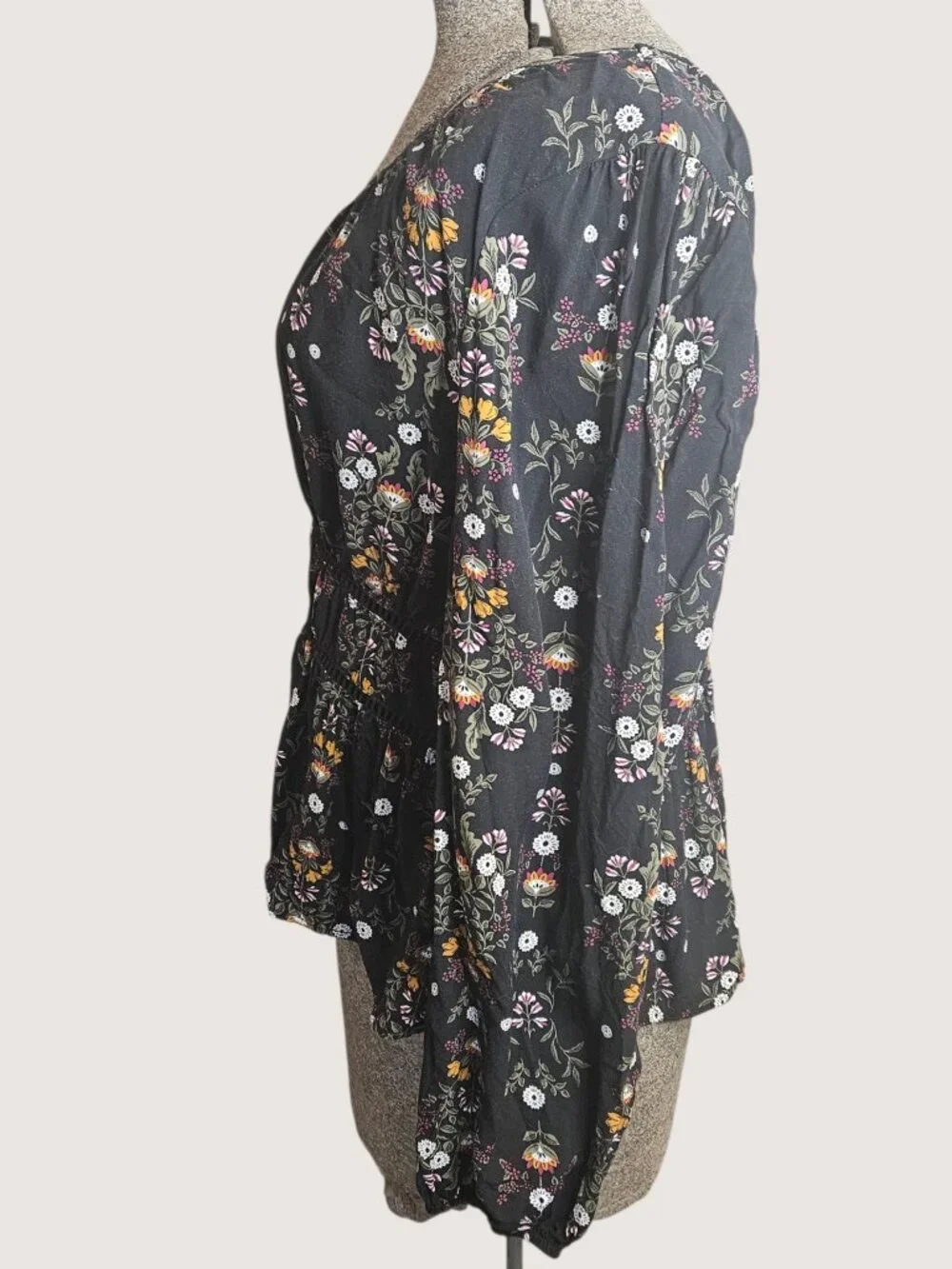 Black Floral Long Sleeve Blouse - Picture 5 of 10